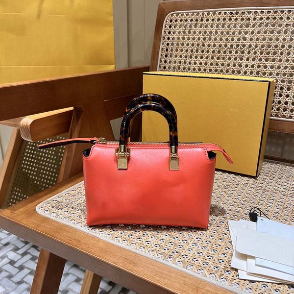 wholesale canvas designer bags purse hobo for women shoulder bag chest pack lady tote chains handbags women's fashion one shoulder mess
wholesale canvas designer bags purse hobo for women shoulder bag chest pack lady tote chains handbags women's fashion one shoulder mess