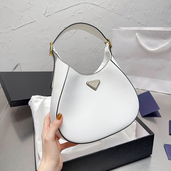 classic bags re-edition handbag designer handbags elling wallet women bag brand underarm pocket
classic bags re-edition handbag designer handbags elling wallet women bag brand underarm pocket