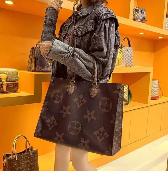 fashion onthego m44925 m44926 women luxurys designers bags genuine leather handbags messenger crossbody shoulder bag totes wallet
fashion onthego m44925 m44926 women luxurys designers bags genuine leather handbags messenger crossbody shoulder bag totes wallet