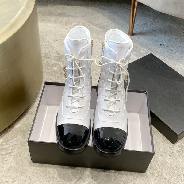 designer women ankle boot luxury desert boots beige and ebony genuine leather quilted lace-up winter shoes rubber lug sole with box no13, Black
designer women ankle boot luxury desert boots beige and ebony genuine leather quilted lace-up winter shoes rubber lug sole with box no13, Black