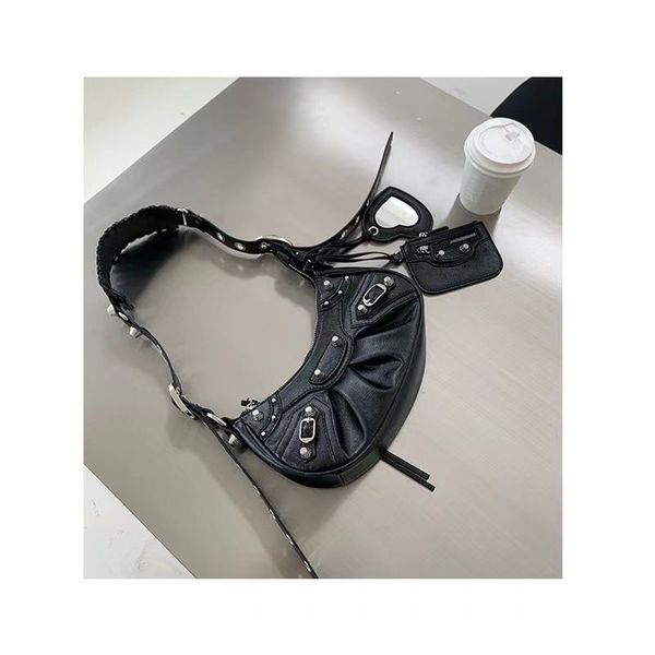 b bag city bags luxury tote handbag crossbody designer shoulder bag le cagole men leather pouch retro half moon motorcycle baguette purse mi
b bag city bags luxury tote handbag crossbody designer shoulder bag le cagole men leather pouch retro half moon motorcycle baguette purse mi
