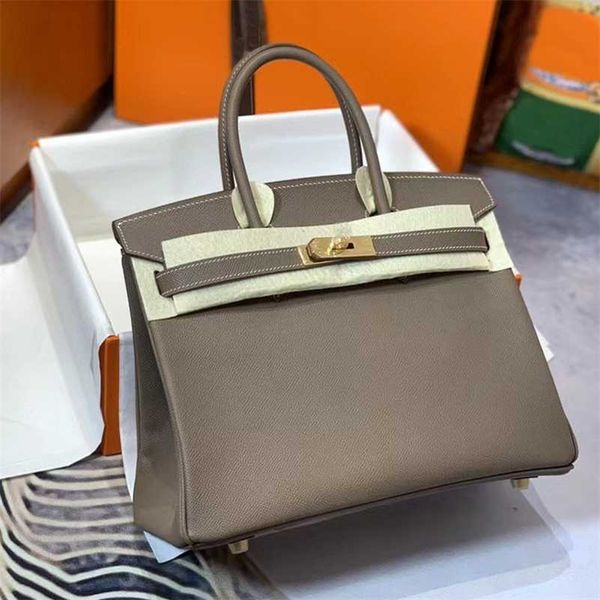 birkins designer handbag high grade manual wax thread wrapping head layer cowhide palm pattern portable women's bag classic lock large
birkins designer handbag high grade manual wax thread wrapping head layer cowhide palm pattern portable women's bag classic lock large