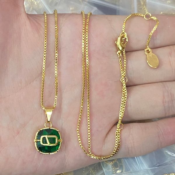 fashion frontier simplicity lady brass necklaces circular green crystal va alphabetic inlay pendants women copper chain necklace jewelry gif, Silver
fashion frontier simplicity lady brass necklaces circular green crystal va alphabetic inlay pendants women copper chain necklace jewelry gif, Silver