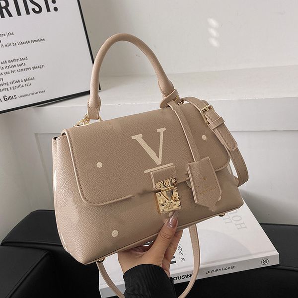 women waist bags 2023 bags bag should leader handbag fashion designer selling lady cross body chain coin purse grils tote
women waist bags 2023 bags bag should leader handbag fashion designer selling lady cross body chain coin purse grils tote