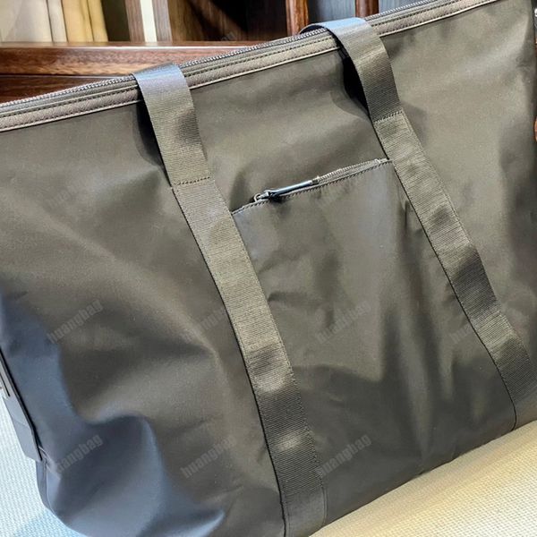 nylon fashion totes large capacity travel high-quality tote bags luxury designers computer classic shoulder bag wholesale artwork
nylon fashion totes large capacity travel high-quality tote bags luxury designers computer classic shoulder bag wholesale artwork