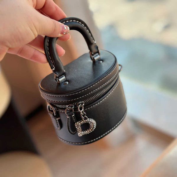 crossbody bags small bucket bags designer shoulder bag luxurys leather handbags women purses wallet fashion cute mini totes 221214
crossbody bags small bucket bags designer shoulder bag luxurys leather handbags women purses wallet fashion cute mini totes 221214