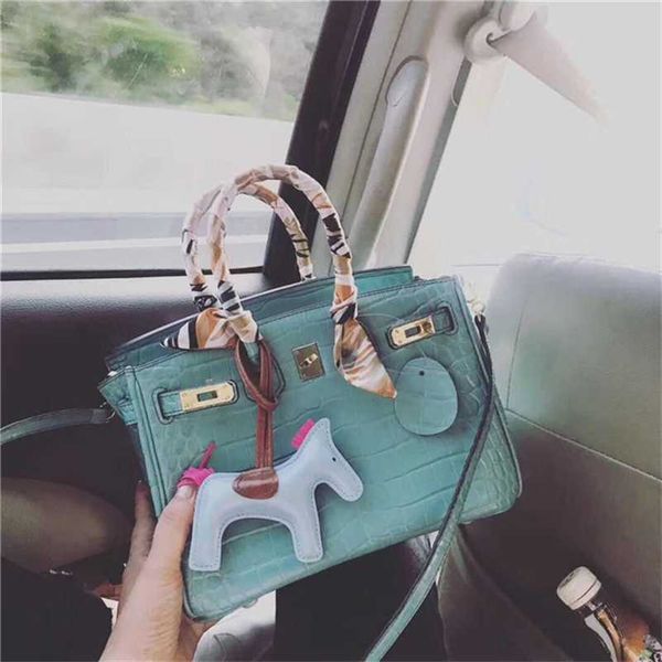 designer birkins handbag herme alligator bag women's slanting leather fashion versatile atmosphere lock zc
designer birkins handbag herme alligator bag women's slanting leather fashion versatile atmosphere lock zc