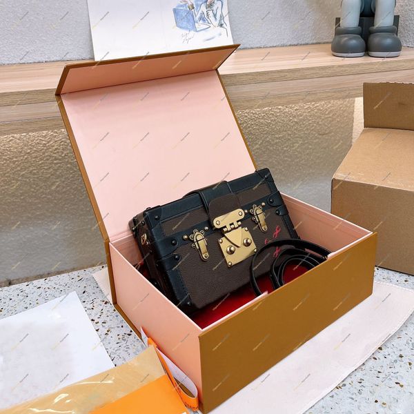lvvl bag handbags mens womens luxurys designers bags petite malle mini trunk box fashion classic brown canvas leather shoulder bag handbags
lvvl bag handbags mens womens luxurys designers bags petite malle mini trunk box fashion classic brown canvas leather shoulder bag handbags