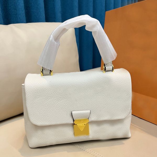 5a designer bag famous brand fashion soft leather material printed tote exquisite color matching womens shoulder handbag
5a designer bag famous brand fashion soft leather material printed tote exquisite color matching womens shoulder handbag