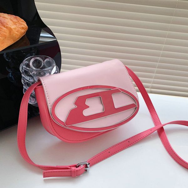 spring wallets women purse and handbags belt new fashion diese oil casual small square bags unique designer shoulder messenger bags 8794874
spring wallets women purse and handbags belt new fashion diese oil casual small square bags unique designer shoulder messenger bags 8794874
