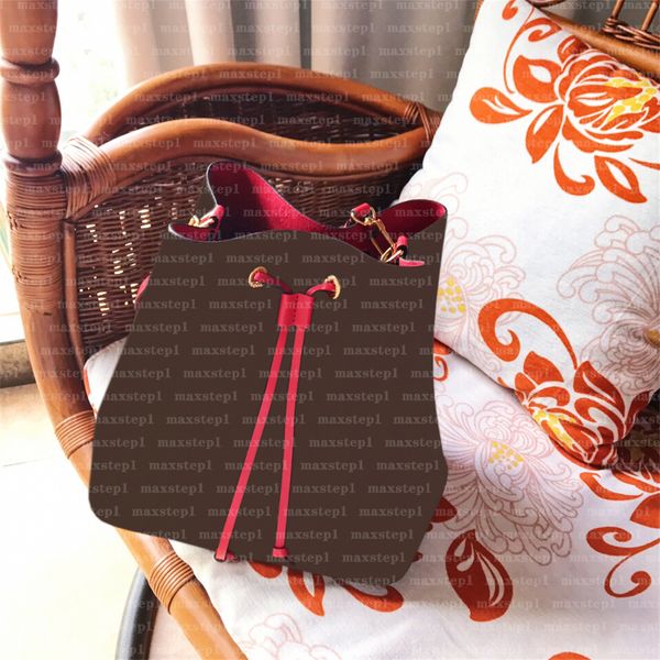 women genuine leather shopping clutch purses shoulder crossbody bags designers bag with box messenger bags pruse chain tote wallets bucket b
women genuine leather shopping clutch purses shoulder crossbody bags designers bag with box messenger bags pruse chain tote wallets bucket b