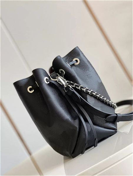 one shoulder bag luxury designer fashion messenger bag women's pocket leather handbag large capacity fashionable famous wallet
one shoulder bag luxury designer fashion messenger bag women's pocket leather handbag large capacity fashionable famous wallet