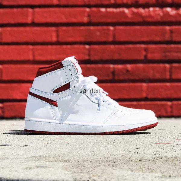 1 1s mens basketball shoes sneakers chicago bred metallic red patent dark mocha pine green rebellione grey fog fearless obsidian men
1 1s mens basketball shoes sneakers chicago bred metallic red patent dark mocha pine green rebellione grey fog fearless obsidian men