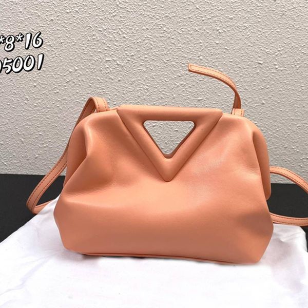 new triangle handbag calf leather shoulder bag women clutch bags shoulder back handbags multiple colors fashion letter quality wallet
new triangle handbag calf leather shoulder bag women clutch bags shoulder back handbags multiple colors fashion letter quality wallet