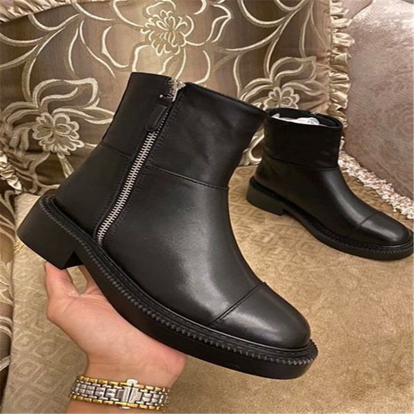 luxury design boots channel fashion women retro decoration winter warm snow non slip high heel martin knight tassel casual socks boots 07-01, Black
luxury design boots channel fashion women retro decoration winter warm snow non slip high heel martin knight tassel casual socks boots 07-01, Black