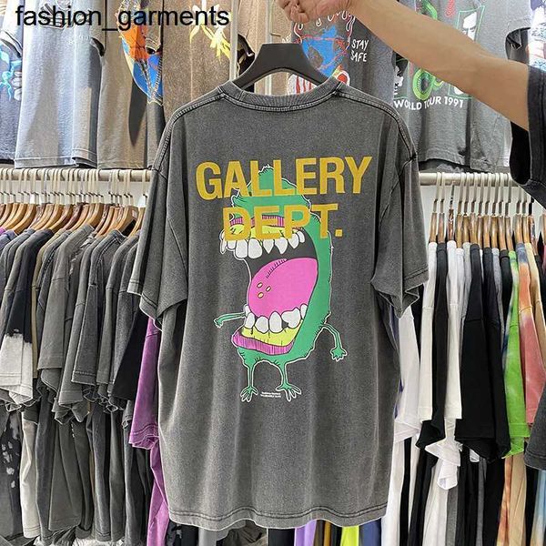 designer men's t-shirts sogd galery dept vintage cartoon print loose round neck short sleeve t-shirt, White;black 
designer men's t-shirts sogd galery dept vintage cartoon print loose round neck short sleeve t-shirt, White;black