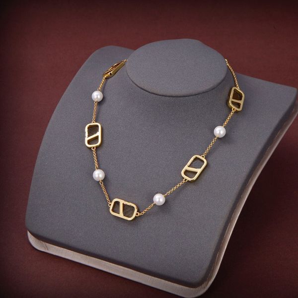 simplicity lady brass necklaces & pendants geometry design pearl decorate copper women chain necklace jewelry gifts van1 --01, Silver
simplicity lady brass necklaces & pendants geometry design pearl decorate copper women chain necklace jewelry gifts van1 --01, Silver