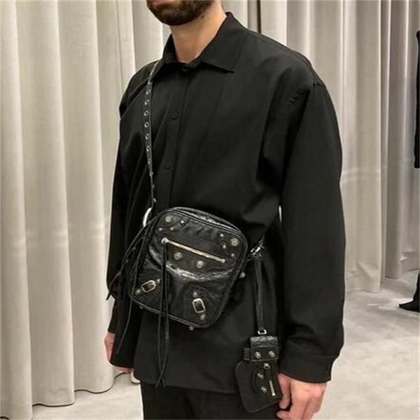 bdesigner bag 2023 designer bags le cagole men women bags handbag shoulder fashion rivet motorcycle genuine leather purse cross bag kfg8
bdesigner bag 2023 designer bags le cagole men women bags handbag shoulder fashion rivet motorcycle genuine leather purse cross bag kfg8