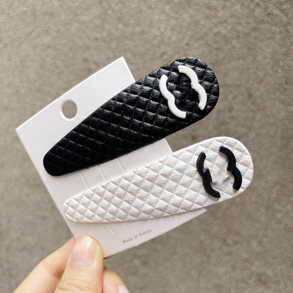 luxury designer headbands womennew leather logo hair clip fashion korean autumn sport wide edge turban hairpin for hat accessories gifts
luxury designer headbands womennew leather logo hair clip fashion korean autumn sport wide edge turban hairpin for hat accessories gifts