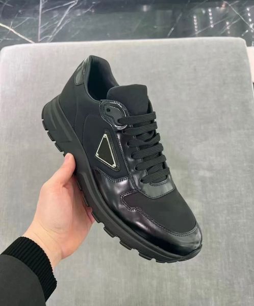 23s/s sport design triangle sneakers shoes men re-nylon technical fabric runner man flexible rubber sole trainers eu38-46 with box
23s/s sport design triangle sneakers shoes men re-nylon technical fabric runner man flexible rubber sole trainers eu38-46 with box