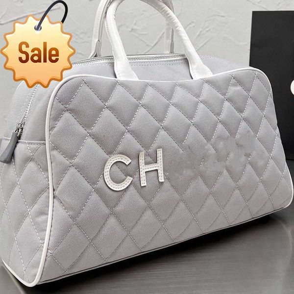 brand designer brands fashion texture ringer leisure sports bag portable handheld vintage embroidery style travel bag sold factory direct sa
brand designer brands fashion texture ringer leisure sports bag portable handheld vintage embroidery style travel bag sold factory direct sa