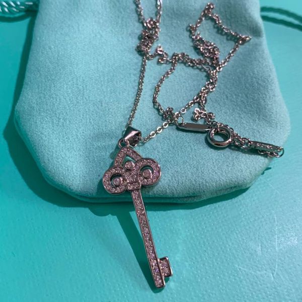 luxury designers necklaces fashion women sterling silver diamond jewelry simple womens jewelrys
luxury designers necklaces fashion women sterling silver diamond jewelry simple womens jewelrys