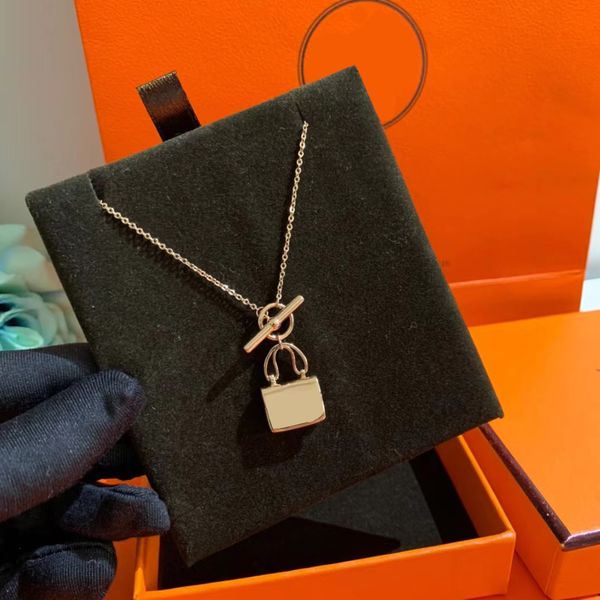 designers necklace luxurys womens sterling silver gold necklaces simple style women jewelry
designers necklace luxurys womens sterling silver gold necklaces simple style women jewelry