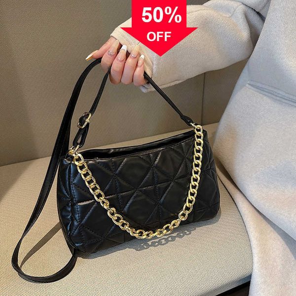 fashion designer bags women's small bag 2022 new fashion diamond chain versatile one shoulder msenger s clutch bags for women
fashion designer bags women's small bag 2022 new fashion diamond chain versatile one shoulder msenger s clutch bags for women