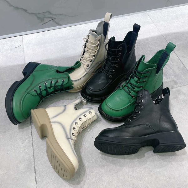 autumn new thick bottom leather martin boots female british wind single boots round head short female boots 22121, Black
autumn new thick bottom leather martin boots female british wind single boots round head short female boots 22121, Black