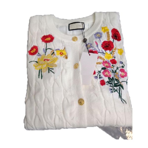 2023 new pullover fashion women luxury designer sweaters multi style autumn letter ladies female casual channel ccbrands trend cardigan kni, White;black
2023 new pullover fashion women luxury designer sweaters multi style autumn letter ladies female casual channel ccbrands trend cardigan kni, White;black