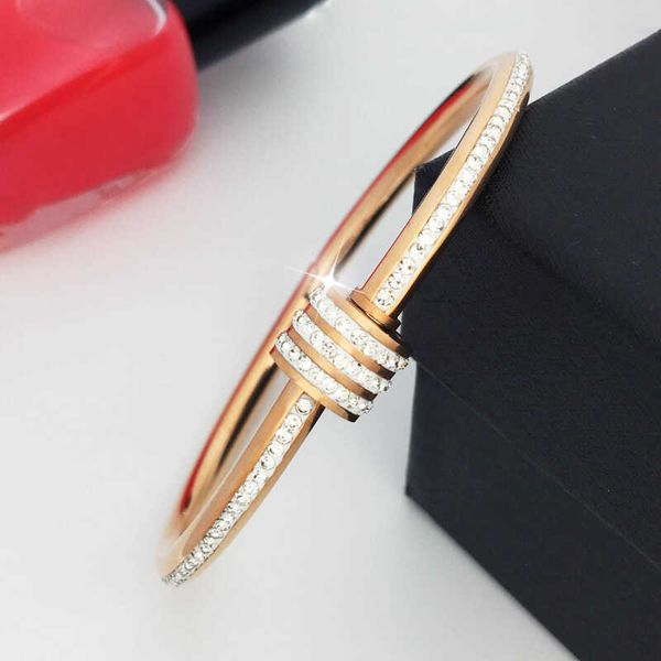 japanese and korean 18k gold plated titanium steel rose gold bracelet luxury diamond inlaid personality versatile bracelet jewelry female, Black
japanese and korean 18k gold plated titanium steel rose gold bracelet luxury diamond inlaid personality versatile bracelet jewelry female, Black