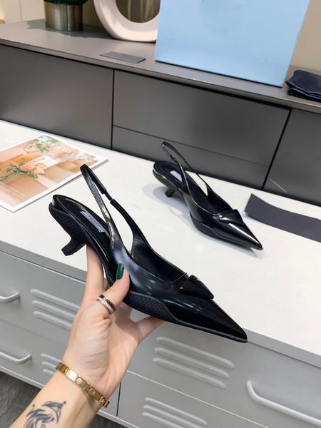 paris womens sandals scuffs slides trendy ladies summer party slippers beach slide ladies shoes with box, Black
paris womens sandals scuffs slides trendy ladies summer party slippers beach slide ladies shoes with box, Black