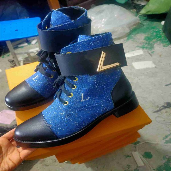 luxury design boots louiseity fashion women business work elegant decoration winter warm snow non slip high heel knight tassel casual socks, Black
luxury design boots louiseity fashion women business work elegant decoration winter warm snow non slip high heel knight tassel casual socks, Black