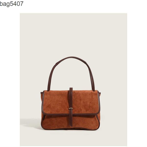 2023 design bag stores 70% wholesale and retail female new autumn winter large capacity one shoulder simple briefcase tote
2023 design bag stores 70% wholesale and retail female new autumn winter large capacity one shoulder simple briefcase tote