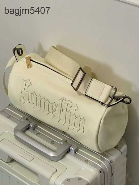 2023 new hand bag factory 80% wholesale and retail american letter sticker embroidery leather solid cross body bucket handheld one shoulder
2023 new hand bag factory 80% wholesale and retail american letter sticker embroidery leather solid cross body bucket handheld one shoulder
