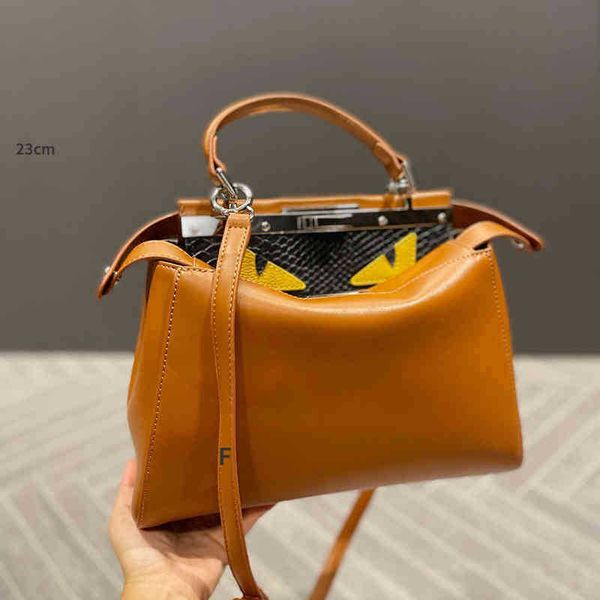 shopping bags shoulder fabag tote leather designer handbag women tote fashion buckle vintage bag crossbody purses 220822
shopping bags shoulder fabag tote leather designer handbag women tote fashion buckle vintage bag crossbody purses 220822