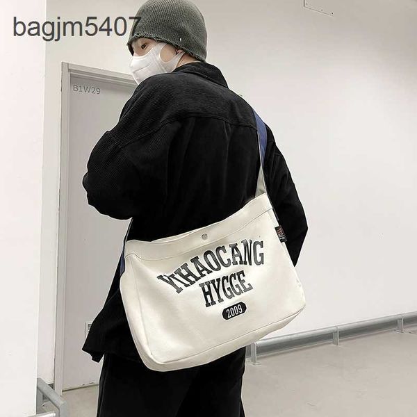 2023 new hand bag factory 80% wholesale and retail msenger bag men's fashion tooling canvas student backpack women's single should
2023 new hand bag factory 80% wholesale and retail msenger bag men's fashion tooling canvas student backpack women's single should