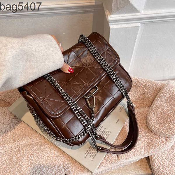 2023 design bag stores 70% wholesale and retail wax leather women's tramp american poor black chain soft cross light luxury
2023 design bag stores 70% wholesale and retail wax leather women's tramp american poor black chain soft cross light luxury