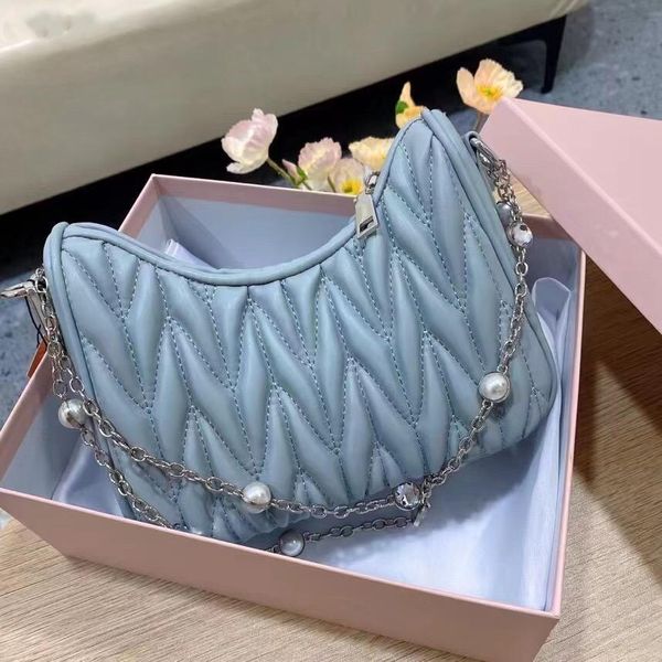 classic fashion miu women's shoulder bag designer luxury handheld crossbody bag white trend all small original cute rabbit plush 7a the
classic fashion miu women's shoulder bag designer luxury handheld crossbody bag white trend all small original cute rabbit plush 7a the