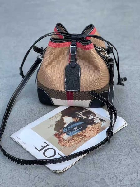 luxury plaid canvas women's bag genuine leather female bucket tote handbag business handle shoulder bag y2212
luxury plaid canvas women's bag genuine leather female bucket tote handbag business handle shoulder bag y2212