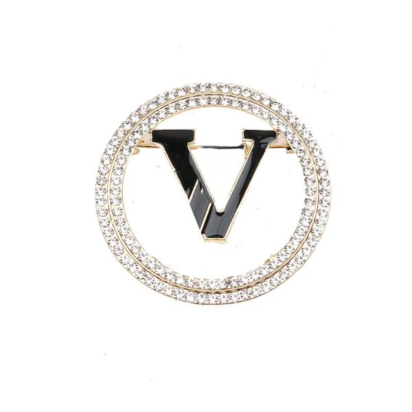 luxury brand designer letter pins brooches women gold silver crysatl pearl rhinestone cape buckle brooch suit pin wedding party jewerlry acc, Gray
luxury brand designer letter pins brooches women gold silver crysatl pearl rhinestone cape buckle brooch suit pin wedding party jewerlry acc, Gray