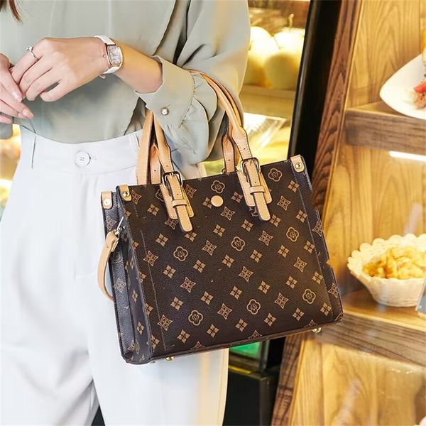 quality bags luxury crossbody wallets womens totes fashion men women handbag vintage envelope shoulder bag classic crossbody 2023
quality bags luxury crossbody wallets womens totes fashion men women handbag vintage envelope shoulder bag classic crossbody 2023