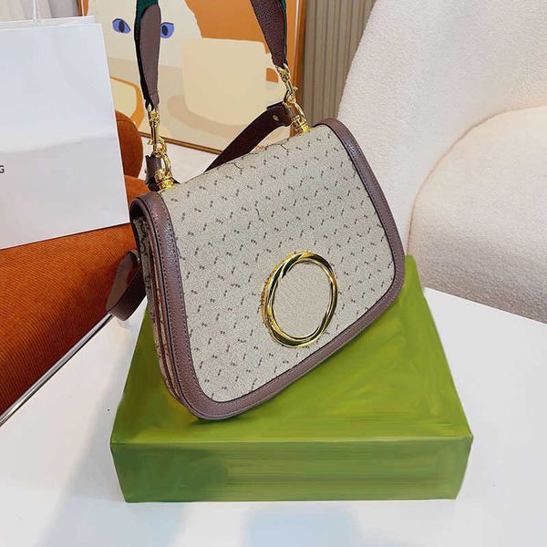 designer bag the tote bag shoulder bags women gold letter crossbody bags lady leather fashion purse handbag designers wallet 221123
designer bag the tote bag shoulder bags women gold letter crossbody bags lady leather fashion purse handbag designers wallet 221123