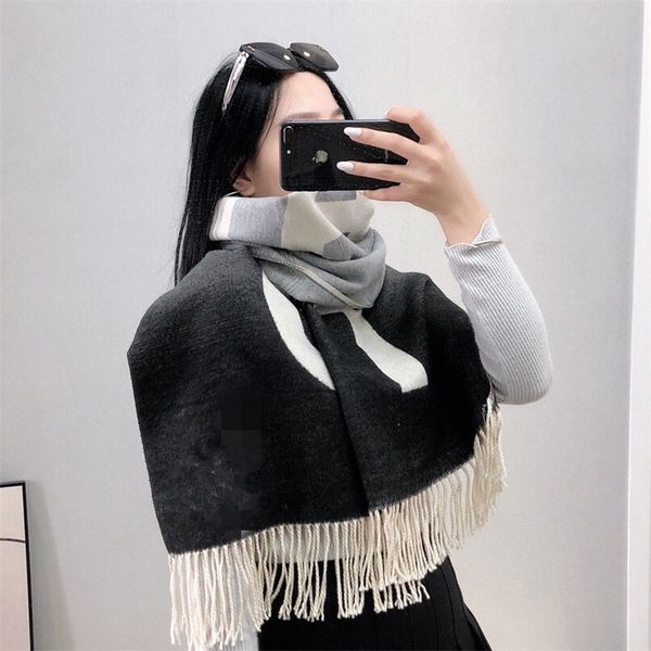 2021 new milk tea gradient color large letter scarf for women fashion european and american double-sided cashmere tassel shawls for women, Blue;gray
2021 new milk tea gradient color large letter scarf for women fashion european and american double-sided cashmere tassel shawls for women, Blue;gray