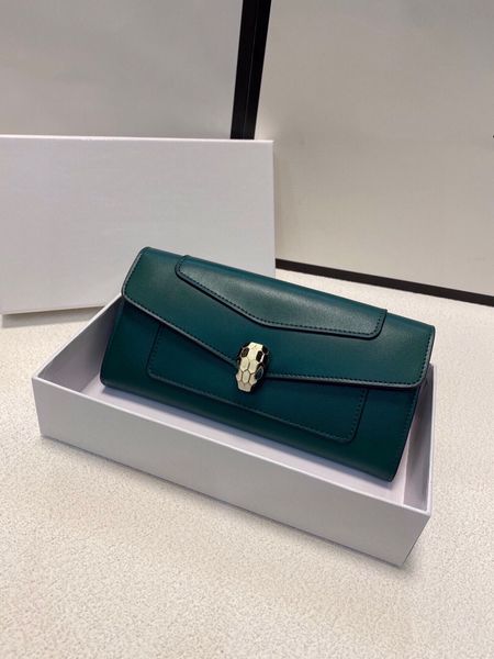 2022 chief designer's fashionable and versatile women's bag shows taste and dignity
2022 chief designer's fashionable and versatile women's bag shows taste and dignity