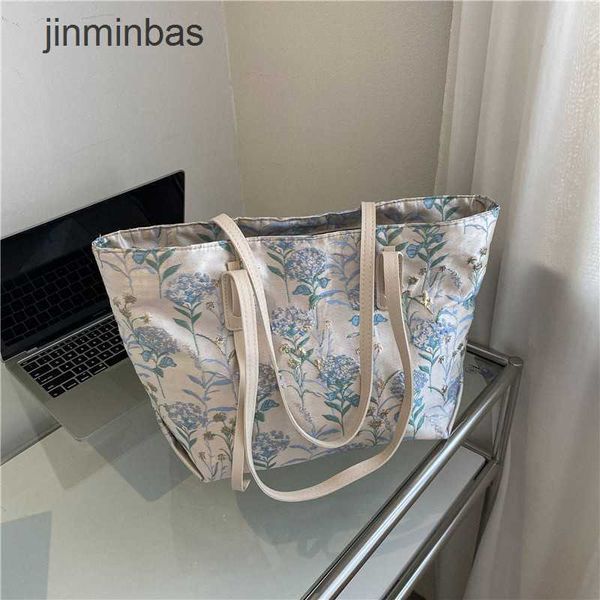 factory 50% fashion bag large capacity popular women's new niche jacquard commuting leisure one shoulder
factory 50% fashion bag large capacity popular women's new niche jacquard commuting leisure one shoulder