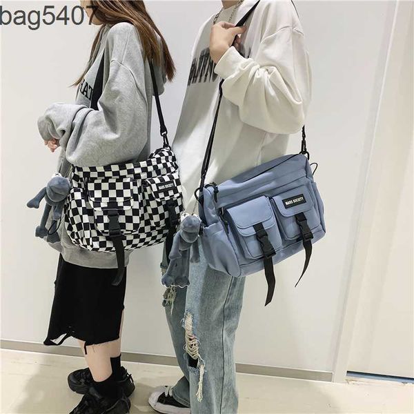 2023 design bag stores 70% wholesale and retail postman shoulder male trendy cool sports style student cross female version college work clo
2023 design bag stores 70% wholesale and retail postman shoulder male trendy cool sports style student cross female version college work clo