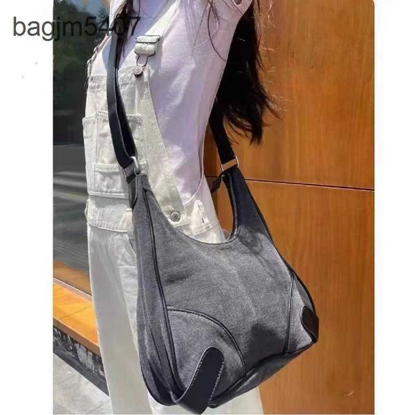 2023 design bag stores 70% wholesale and retail style brandy the american cross body is used as a large capacity canvas tote female
2023 design bag stores 70% wholesale and retail style brandy the american cross body is used as a large capacity canvas tote female