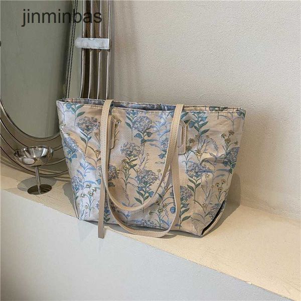 factory 50% fashion bag large capacity for women new style simple literature shoulder casual embroidered tote
factory 50% fashion bag large capacity for women new style simple literature shoulder casual embroidered tote