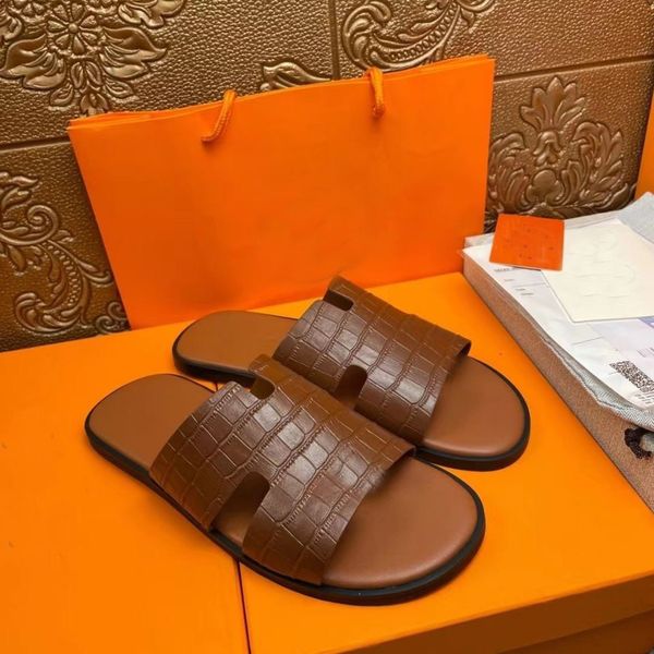 luxury design fashion paris men slippers calf leather slide flats heritage black calfskin sandals flip flop men casual sandal large size 38-
luxury design fashion paris men slippers calf leather slide flats heritage black calfskin sandals flip flop men casual sandal large size 38-